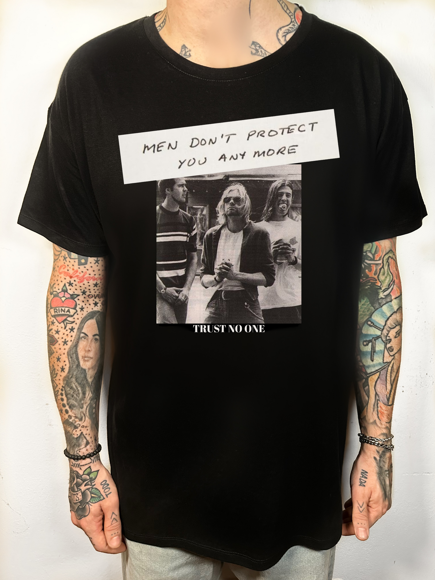 ‘’Men Suck’’Tee